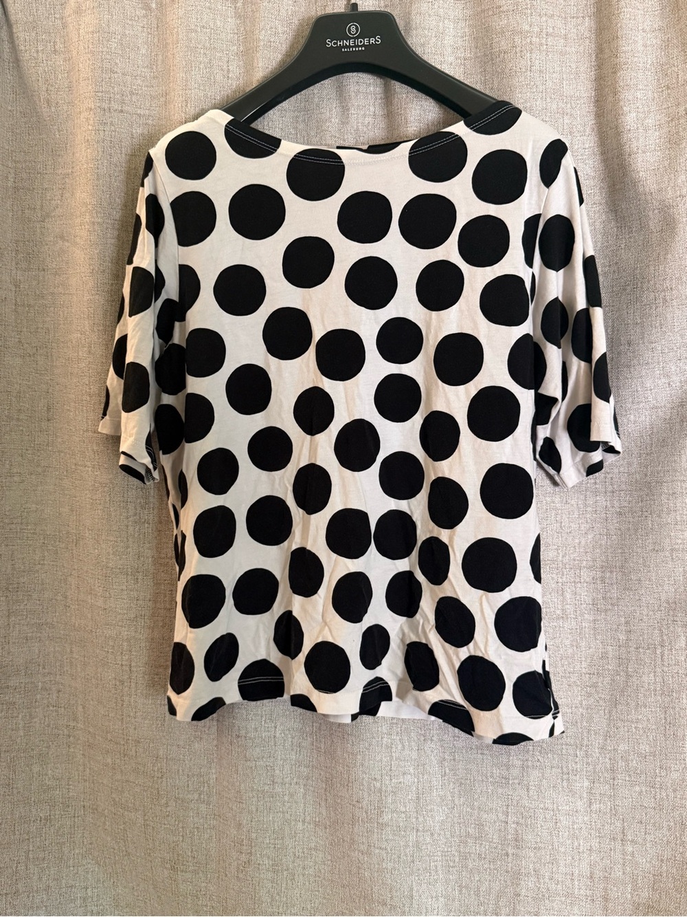 Marimekko X Uniqlo Limited Edition Black & White Polka Dot Short Sleeve Top - Picture 2 of 8